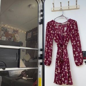 Francesca’s Collections Long Sleeve Mini-Dress